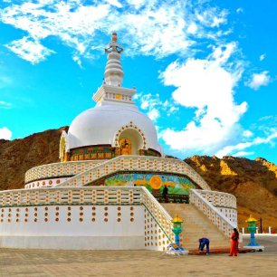 Leh Group Tour Package